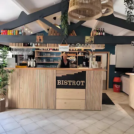 Kamp alanı Mobil-home - Le Marie Elodie 85 *